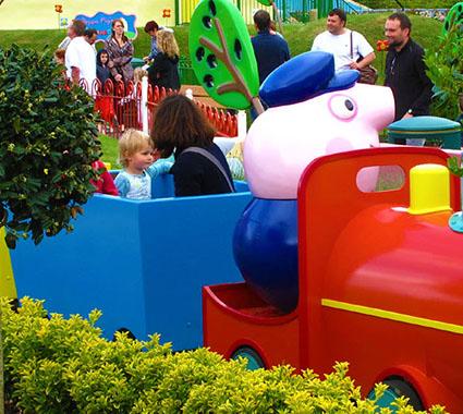 Grandpa Pig's Little Train