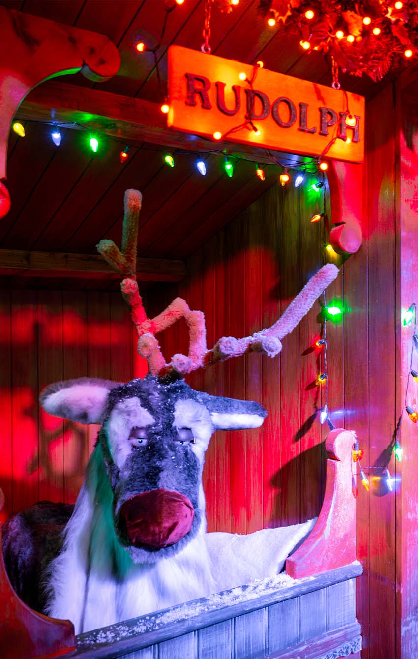 Santa Meeting a Family