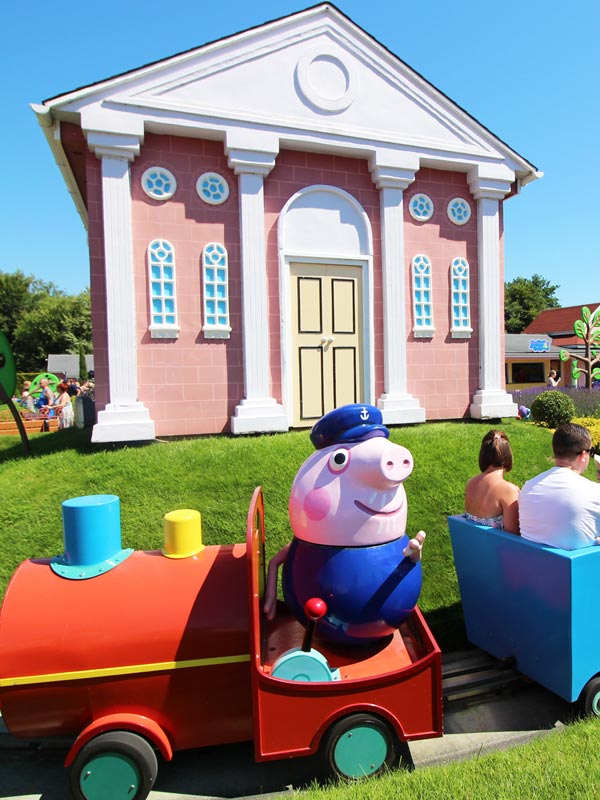 The library building in Peppa Pig World at Paultons Park